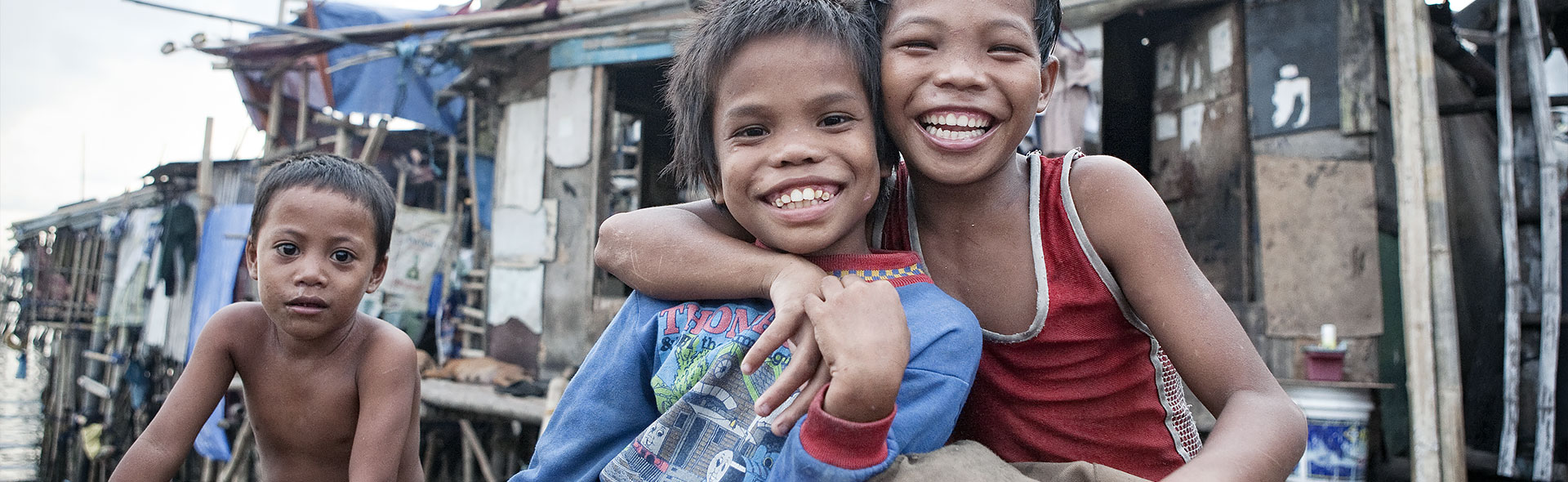OJC-Weltweit: Drei Freunde in den Philippinen